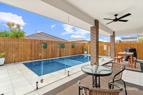 Property photo of 5 Chestnut Crescent Caloundra West QLD 4551