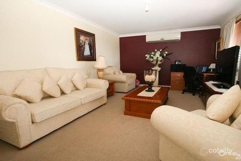 Property photo of 34 Quinlan Run Orange NSW 2800