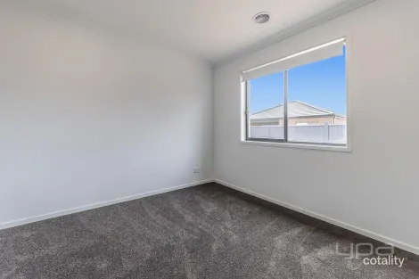 Property photo of 10 Avonmore Way Weir Views VIC 3338