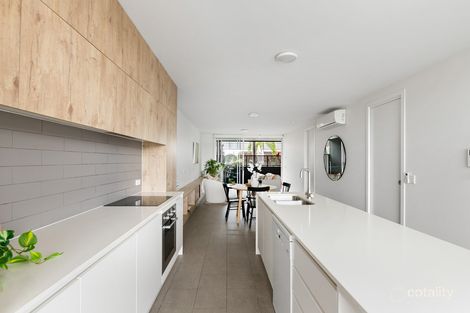 Property photo of 202/32 Glenora Street Wynnum QLD 4178
