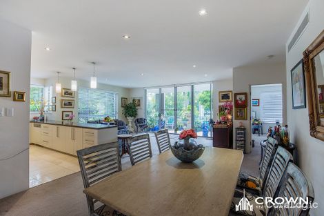 Property photo of 311/3 Pendraat Parade Hope Island QLD 4212