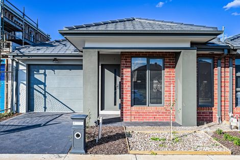 38 Mayopark St, Deanside, VIC 3336