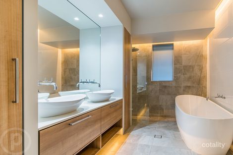 Property photo of 30 Dickens Street Norman Park QLD 4170