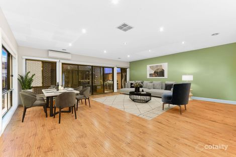Property photo of 10 Timbertop Terrace Keysborough VIC 3173