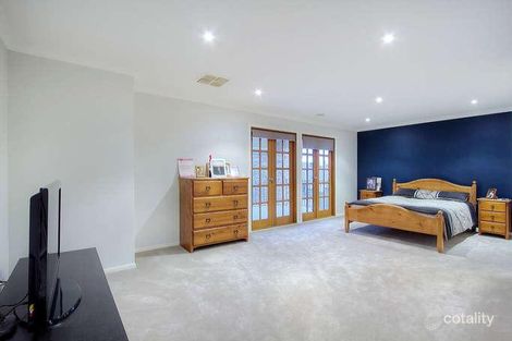 Property photo of 3 Cafardi Boulevard Keysborough VIC 3173