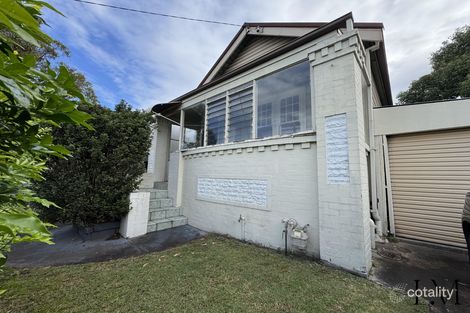 22 Clara St, Mayfield East, NSW 2304