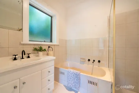 Property photo of 1/5 Mount Barker Road Urrbrae SA 5064