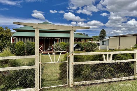 14 Richard St, Esk, QLD 4312
