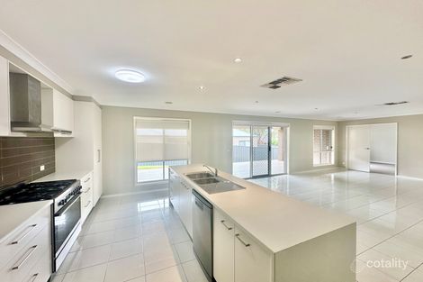 Property photo of 11 Redbox Drive Thurgoona NSW 2640