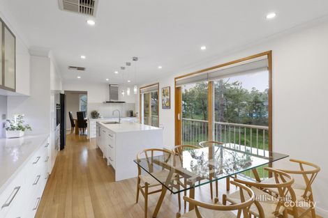Property photo of 11 Dempster Court Donvale VIC 3111