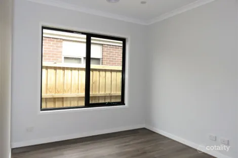 Property photo of 5 Kamala Road Clyde North VIC 3978