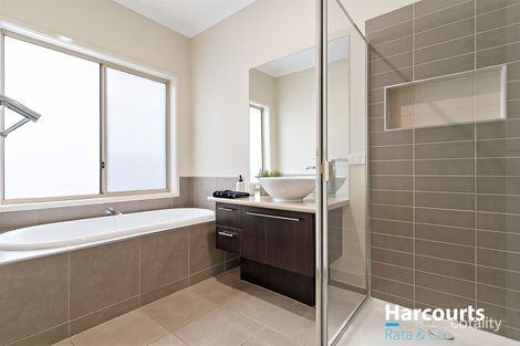 Property photo of 53 Moffat Drive Lalor VIC 3075