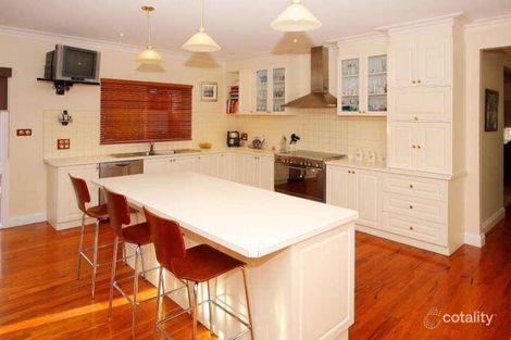 Property photo of 6 Wetherby Court Hillside VIC 3037