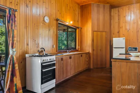 Property photo of 525 Candle Mountain Drive Crohamhurst QLD 4519
