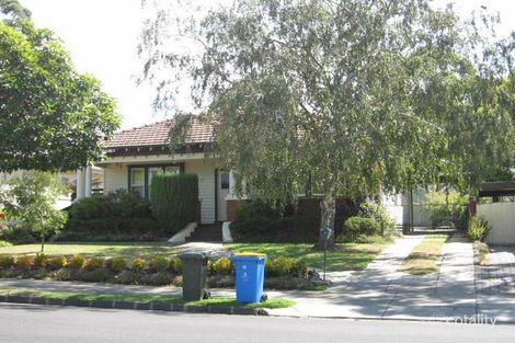 15 Woodlands Ave, Kew East, VIC 3102