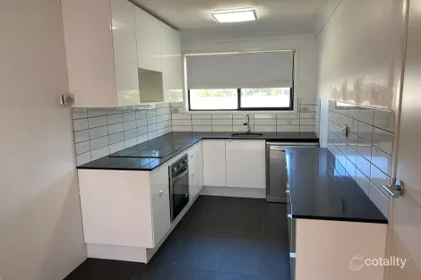 6/157 Muir St, Labrador, QLD 4215