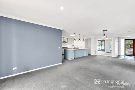 Property photo of 14 Buffalo Crescent Manor Lakes VIC 3024