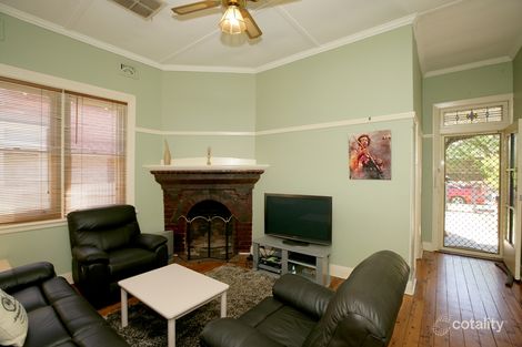 Property photo of 2 Little Best Street Wagga Wagga NSW 2650