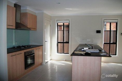 Property photo of 61 Nossal Drive Point Cook VIC 3030