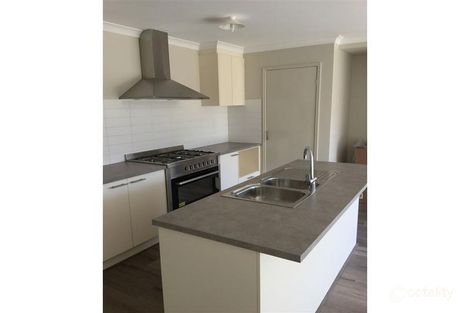 Property photo of 81 Jackson Drive Drouin VIC 3818