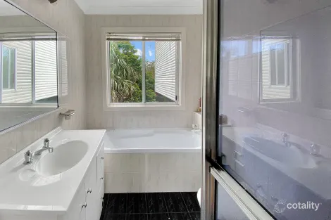 Property photo of 3 Lalor Crescent Engadine NSW 2233