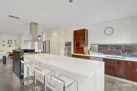 Property photo of 96 Bridge Street Eltham VIC 3095