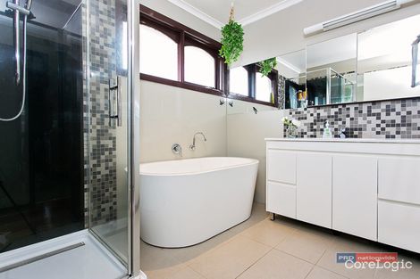 Property photo of 47 Roseland Crescent Hoppers Crossing VIC 3029