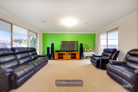 Property photo of 5 Providence Drive Cranbourne West VIC 3977