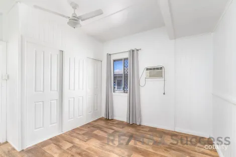 Property photo of 24 Rob Street Newtown QLD 4350