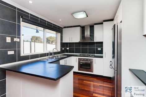 Property photo of 36 Endeavour Drive Cranbourne North VIC 3977