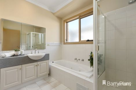 Property photo of 2/4 Garrisson Drive Glen Waverley VIC 3150