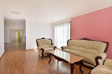 Property photo of 51 Sneddon Drive Narre Warren South VIC 3805