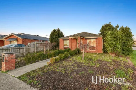 Property photo of 22 Sunbird Avenue Cranbourne VIC 3977