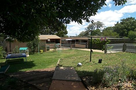 Property photo of 32 Rob Street Newtown QLD 4350