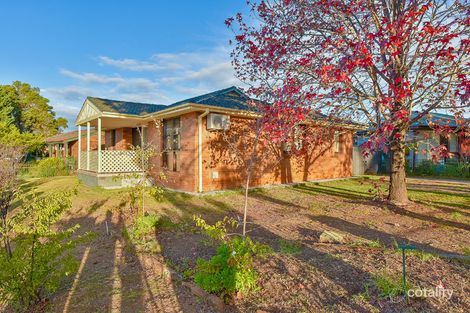 Property photo of 1 Hakea Place Macquarie Fields NSW 2564