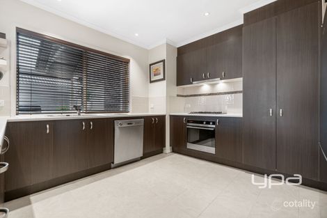 Property photo of 19 Cover Drive Sunbury VIC 3429