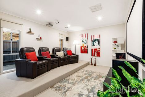 Property photo of 140 Hawkstowe Parade South Morang VIC 3752