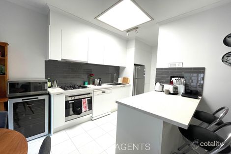 Property photo of 1/4 Macgowan Avenue Glen Huntly VIC 3163
