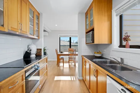 Property photo of 9 Eltham Place Claremont TAS 7011