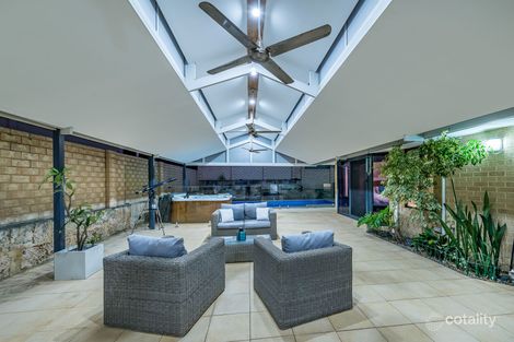 Property photo of 14 Whitecliffe Square Iluka WA 6028