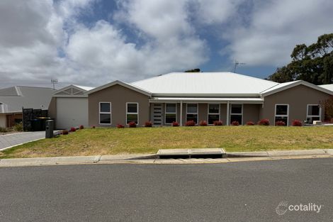 1 Shields Cres, Encounter Bay, SA 5211