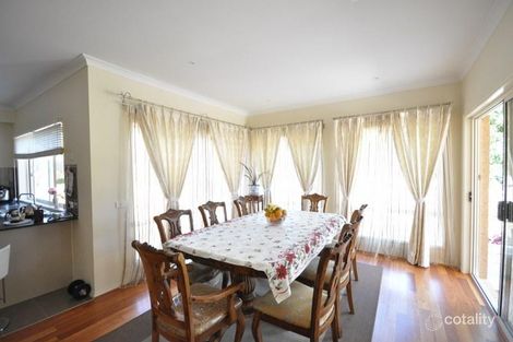 Property photo of 7 Arnold Grove Doncaster VIC 3108