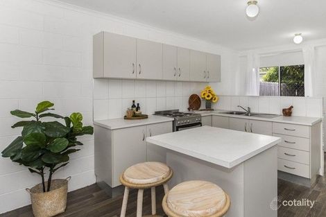 Property photo of 2/20 Carmody Street Hermit Park QLD 4812