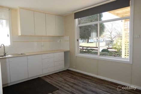 Property photo of 11 Steven Crescent Ararat VIC 3377