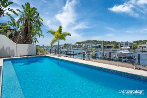 Property photo of 41 Cova Boulevard Hope Island QLD 4212