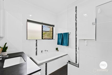 Property photo of 5 Amanda Avenue Oakhurst QLD 4650
