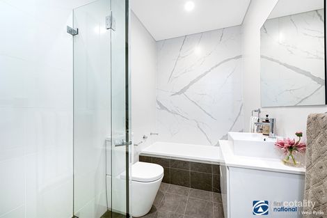 Property photo of 2/70 Winbourne Street East West Ryde NSW 2114