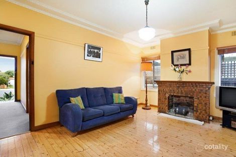 Property photo of 12 The Boulevard Pascoe Vale South VIC 3044