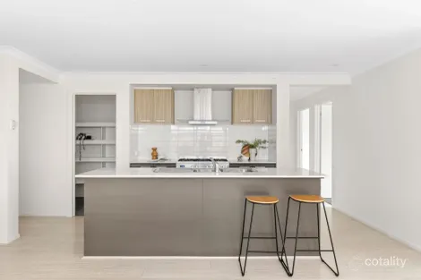 Property photo of 8 Pemberton Street Mount Duneed VIC 3217