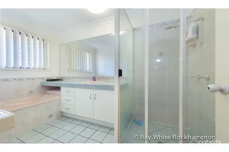 Property photo of 19 Springfield Drive Norman Gardens QLD 4701